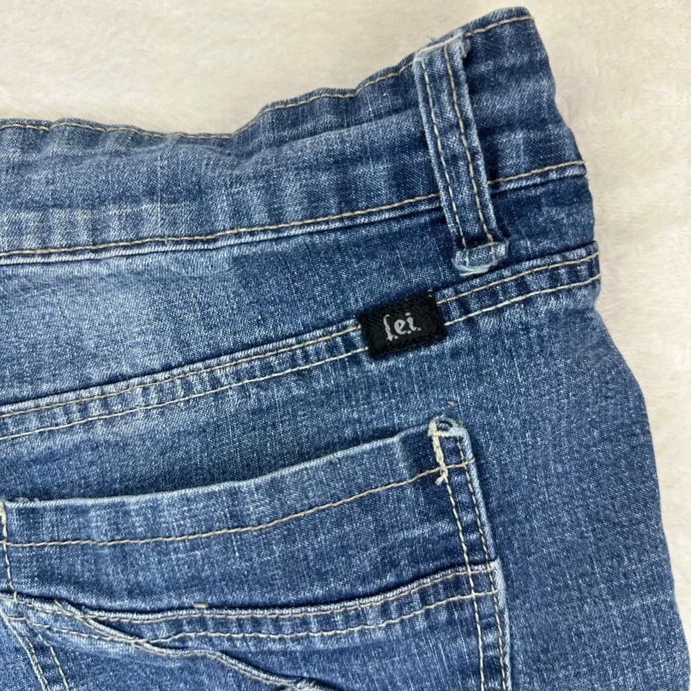 L.E.I Ashley Shorts‎ Womens 9 Low Rise Slim Distressed Cut Off Denim Y2K
